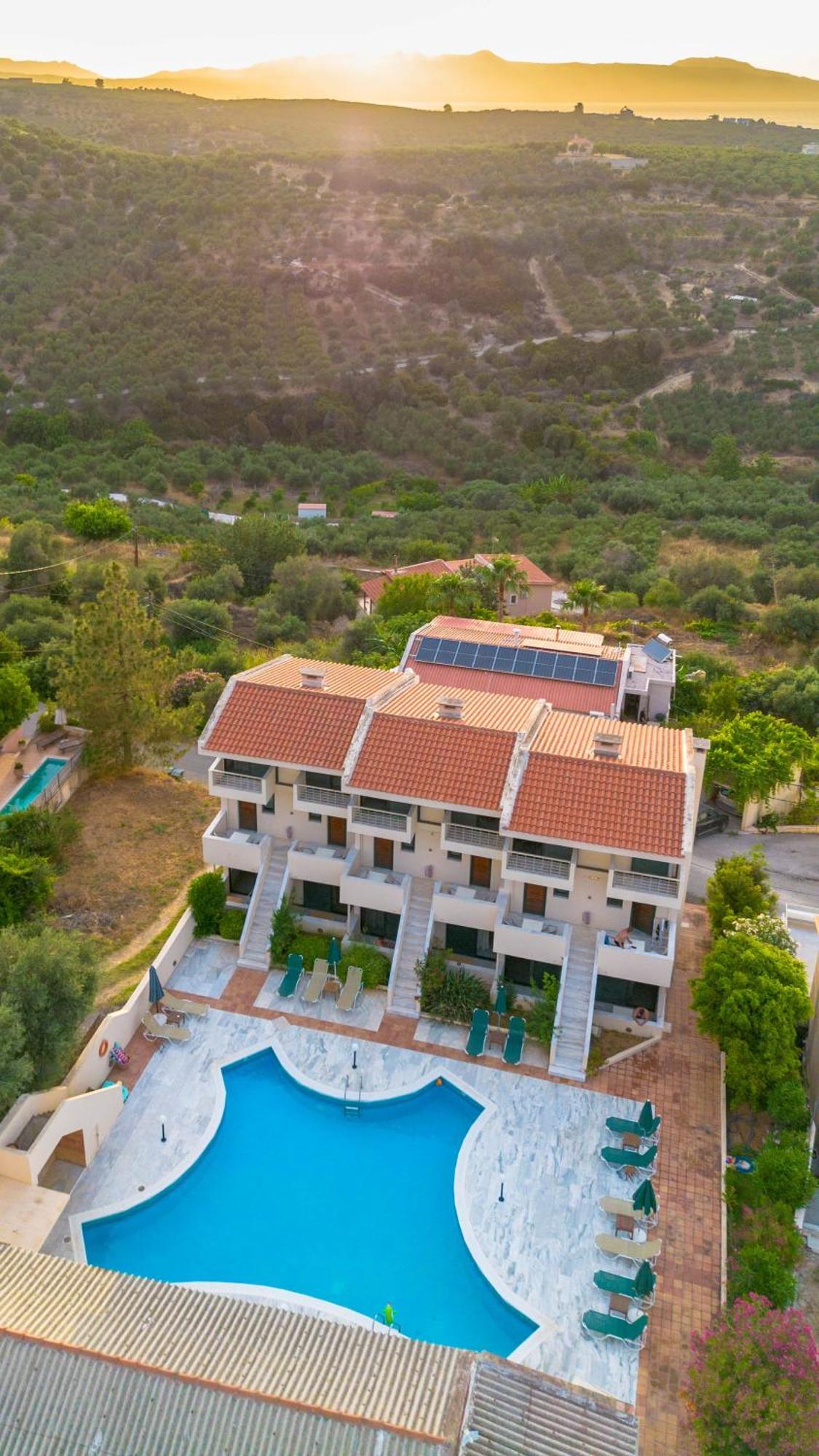 Orestis Hotel Sea View Apartments Stalós Zewnętrze zdjęcie